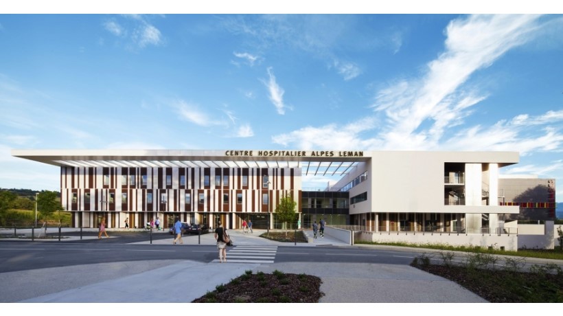 TMM 工業(yè)平板電腦廠家解決方案部署在CHAL醫(yī)院和法國其他兩家醫(yī)院，為患者提供娛樂和信息