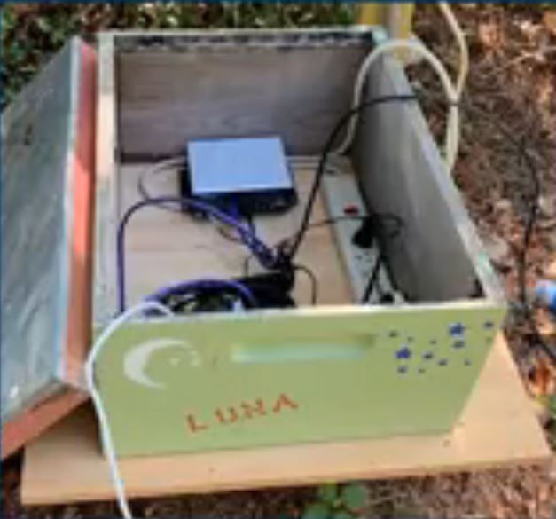  工業(yè)平板電腦廠家:用最新的機器視覺技術追蹤健康的蜂巢種群 